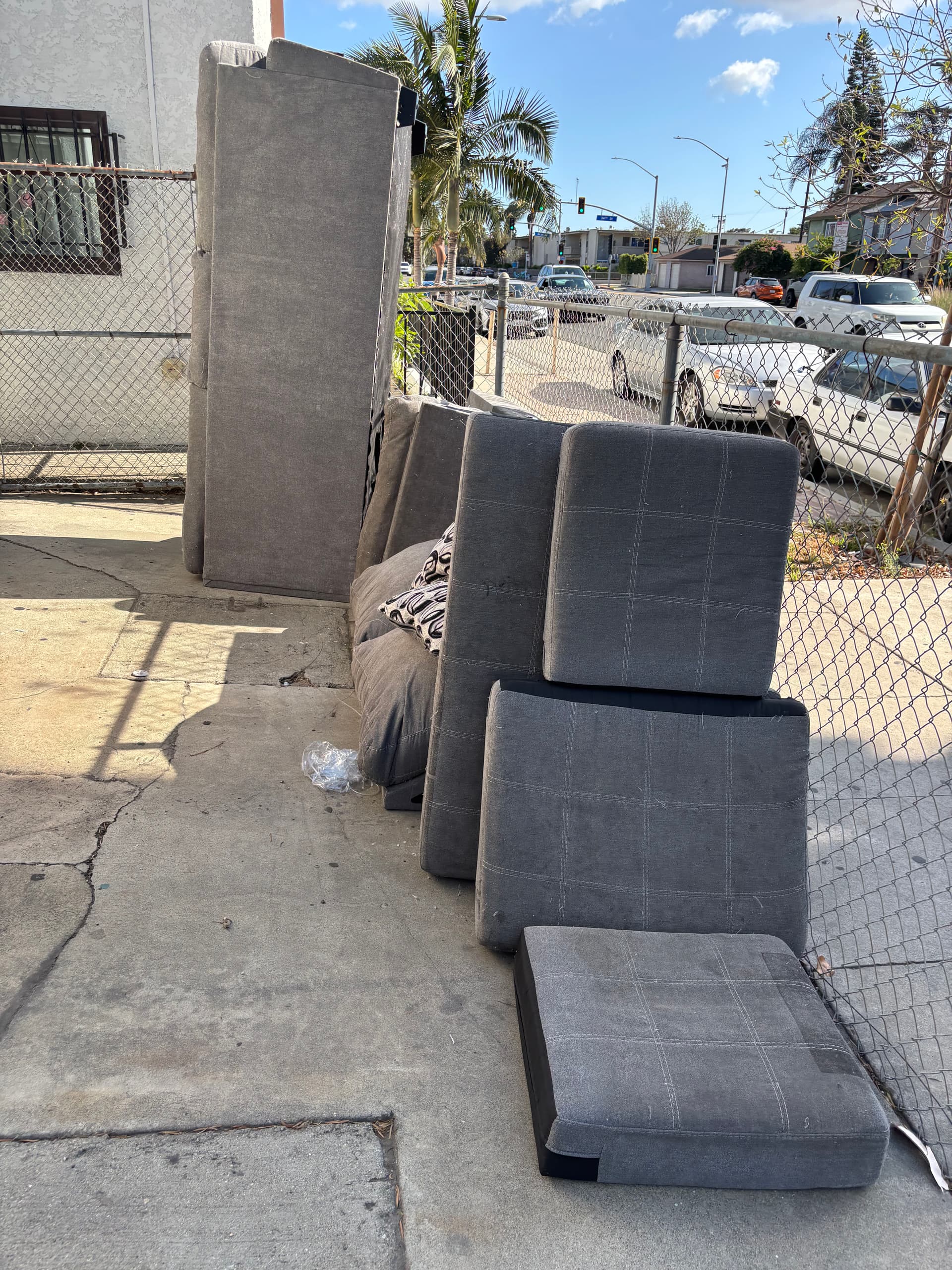 Furniture Removal in Long Beach Done Fast image