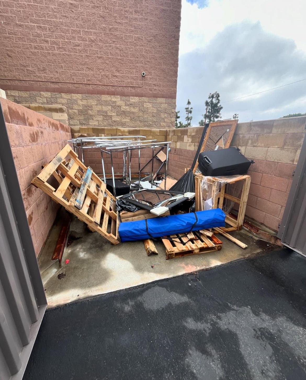 Project Commercial Junk Removal for Ross Store - Full Cleanout image