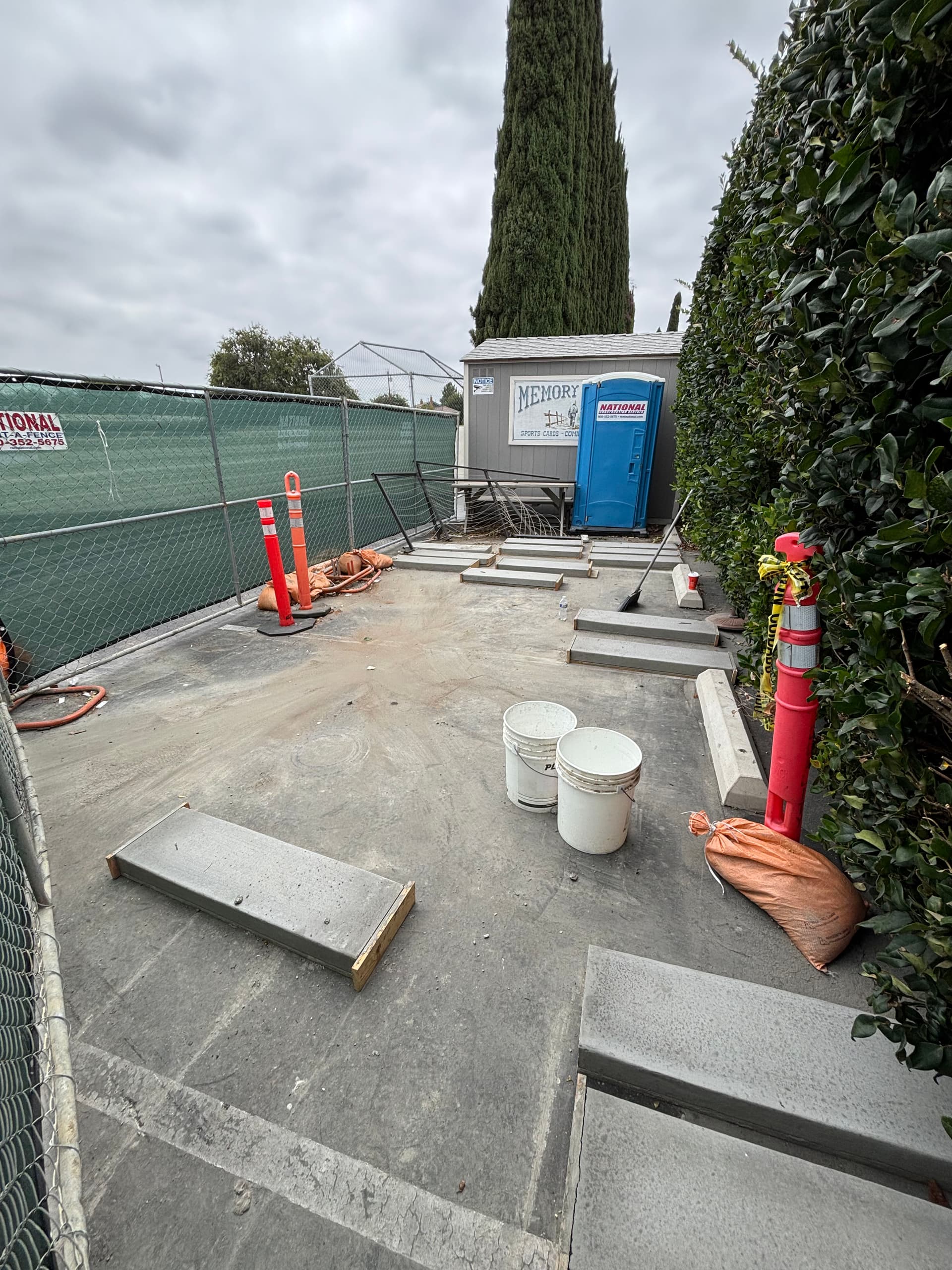 Gallery photos for Construction Site Debris Removal in Tustin: Image #2
